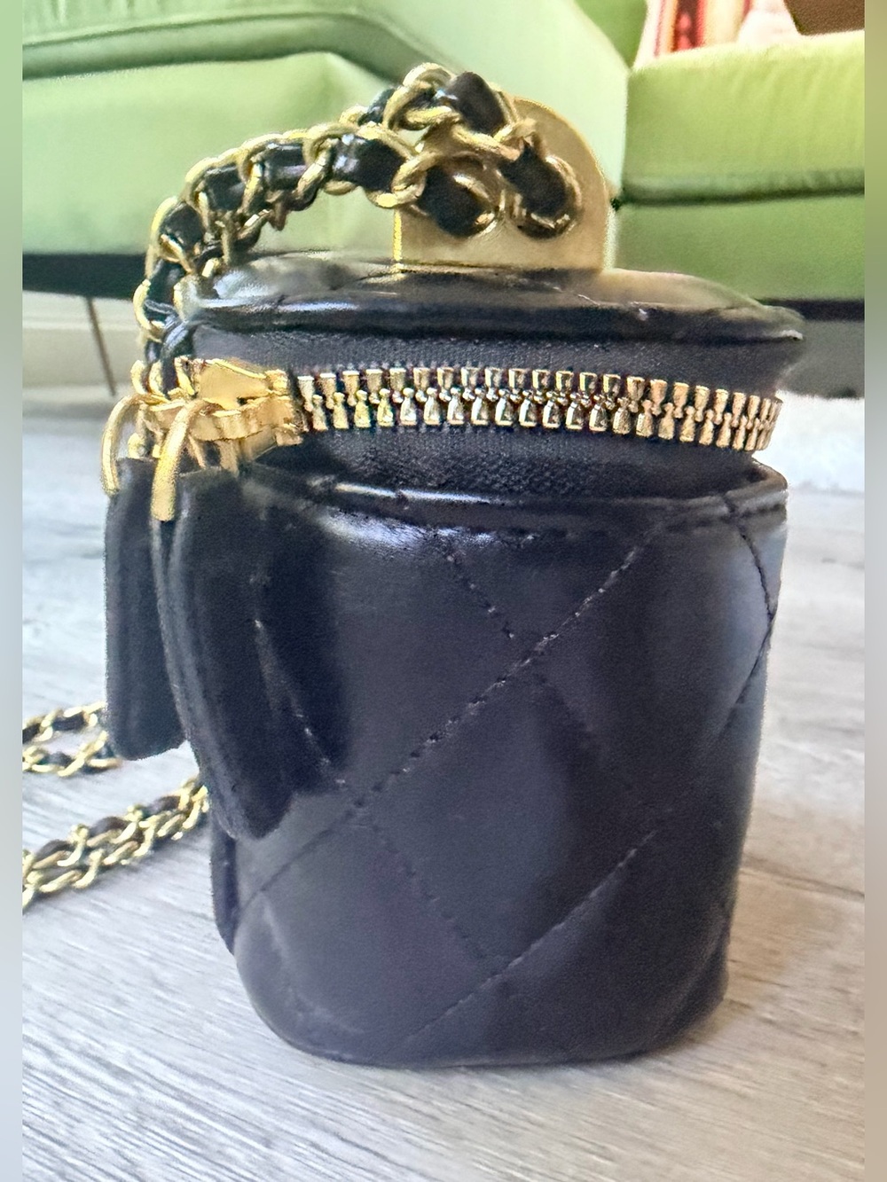Source Unknown Black Ball Box Bag w Gold Hardware NEW in Branded Dust Bag. - Picture 6 of 10